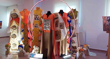 Tekstil atıklarını Cumhuriyetin 100. Yılı için özel koleksiyona dönüştürdüler