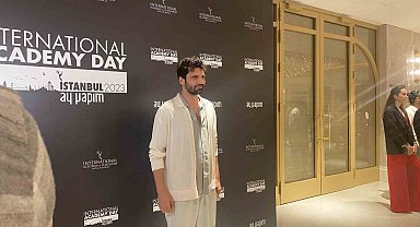 Uluslararası Emmy ödüllerini dağıtan jüri üyeleri Türk yıldızlar ile buluştu