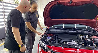 Bayiden Sıfır Aldığı Otomobil Çıkma Parçalı Ve Boyalı Çıktı