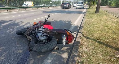 Ağaca çarpan motosiklet sürücüsü hayatını kaybetti