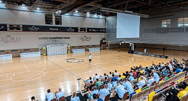 Avrupa'nın en iyi başantrenörleri Antalya'da bir araya geldi