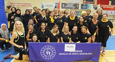 Balıkesir'de Çocuklar Yaz Spor Okullarına Koştu