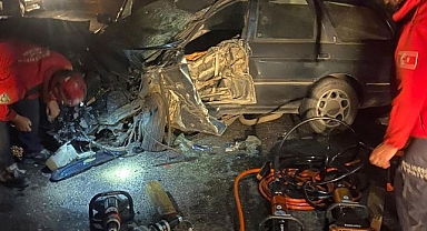 Balıkesirde Feci Kaza 1 Ölü,1 Yaralı