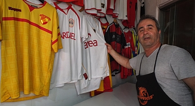 Balıkesirli İşletmecinin Forma Koleksiyonu İlgi Gördü   