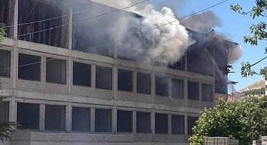 Başkentte okul inşaatında çıkan yangın korkuttu