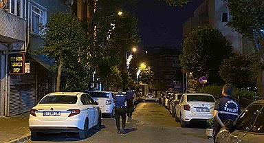 Bayrampaşa'da sokak ortasında çatışma çıktı, 1 polis memuru yaralandı