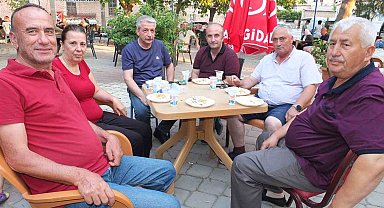 Bu mahallede hayır yemekleri büyük ilgi çekiyor