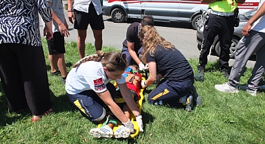 Burhaniye’de Motorlu Kuryenin Çarptığı Çocuk Yaralandı 