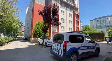 Cam balkon takarken 7. kattan düşen genç hayatını kaybetti