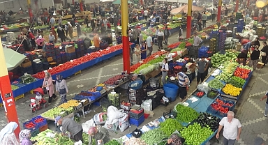 Çöl Sıcaklarında Klimalı Pazar Büyük İlgi Görüyor   