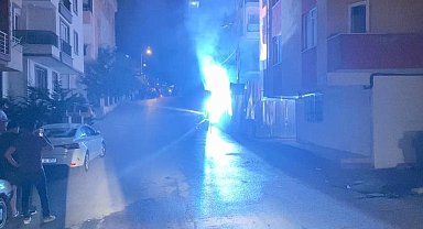 Elektrik Panosu Patladı, Sokak Aydınlandı