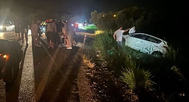 Erdek'te İki Otomobil Çarpıştı: 1 Ölü, 2 Yaralı   