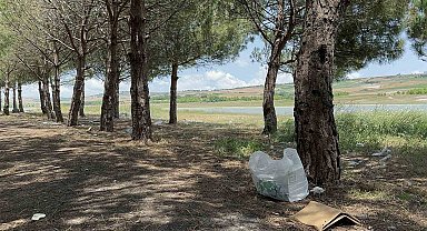 İstanbul'da tatilcilerden geriye çöp yığını kaldı