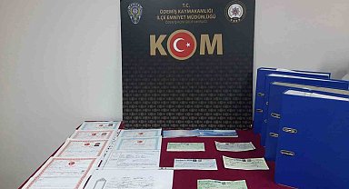 İzmir'de tefecilere polis baskını: 2 gözaltı