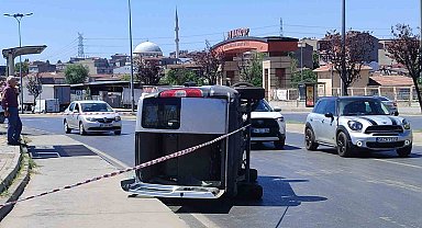 Kaza yapan aracı görüntülemeye çalışan kadın İHA muhabirini, tehdit etti