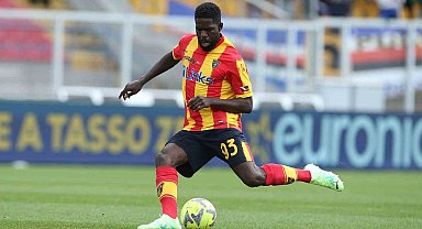 Lille, Samuel Umtiti'yi renklerine bağladı