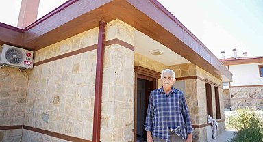 Murat Kurum, Manavgat yangınında evi hasar gören deniz çiftini unutmadı