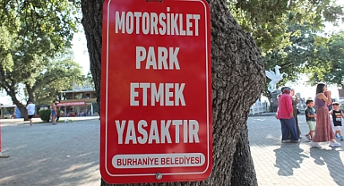 Şaka Gibi Yönlendirme Tabelaları   