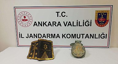 Tarihi eser kaçakçılarına darbe: 63 adet sikke 2 adet el yazması kitap ele geçirildi