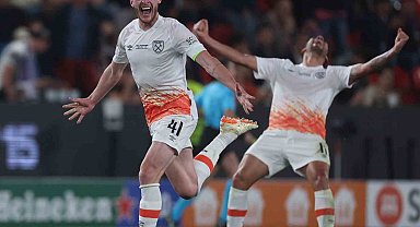 West Ham United, Declan Rice'ın kulüpten ayrıldığını açıkladı