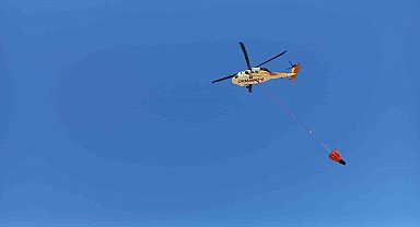 Yunanistan'daki yangına müdahale eden Türk ekipleri 544 ton su atımı gerçekleştirdi