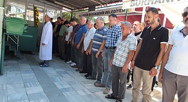 Bahçe Çimlerini Sularken Elektriğe Kapılıp Öldü