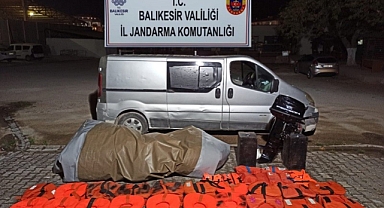 Balıkesir İl Jandarma Komutanlığınca, Göçmen Kaçakçılığı Operasyonu