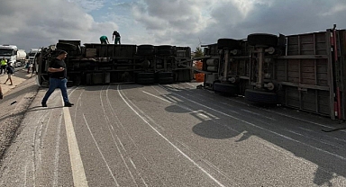 Bandırma-Çanakkale karayolunda trafik kazasında 3 kişi yaralandı