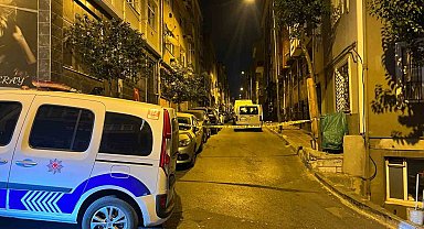 Bayrampaşa'da koca dehşeti: Eşine kurşun yağdırdı