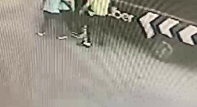 Beşiktaş'ta sürücünün boğazına kaçan sakız 'Heimlich Manevrası'yla çıkarıldı