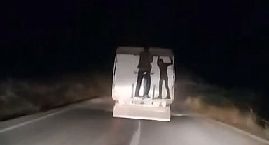 Canlarını hiçe sayan baba oğul tehlike saçtı