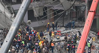 Diyarbakır'da 411 kişinin hayatını kaybettiği 6 yapıdan geriye dümdüz alan kaldı