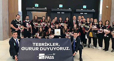 Dünya ikincisi olan U19 Kız Voleybol Milli Takımı, yurda dönüş yaptı