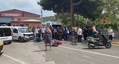 Erdek'te Otomobil İle Motosiklet Çarpıştı: 1 Yaralı   