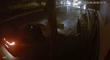 Esenyurt'ta 2 şahıs işyerini kundakladı