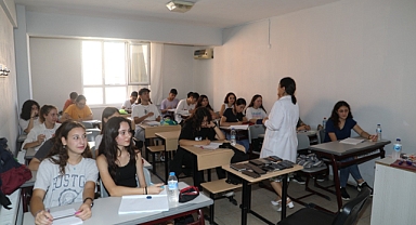 Gençler Lise Ve Üniversiteye BURSEM İle Hazırlanıyor   