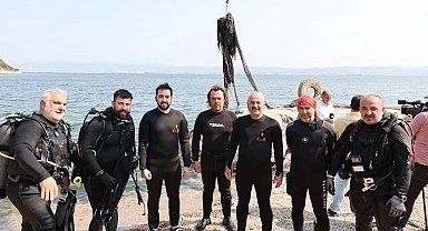 Körfez'den 22 bin metrekare hayalet ağ çıkarıldı