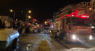 Lapseki'de 5 katlı apartmanda yangın paniği