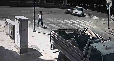 Manevra yapan otomobile çarpan motosikletli ağır yaralandı