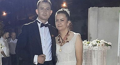 NAGİHAN İLE MUSA BEKARLIĞA VEDA ETTİLER