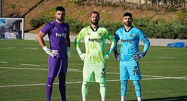 Pendikspor yeni sezon formalarını tanıttı