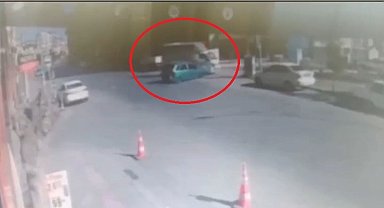 Yolu ortalamayınca kafa kafaya çarpıştılar