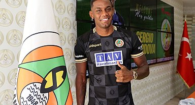 Alanyaspor, Sergio Cordova ile 4 yıllığına anlaştı