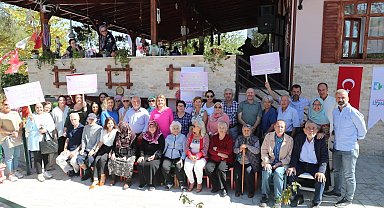 Alzheimer Yaşam Evi'nde hastalık değil, sevgi var