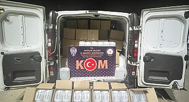 Antalya'da 2.5 ton sahte alkol ele geçirildi