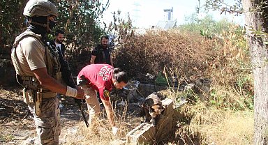 Antalya'da 300 polisle 15 adrese helikopter destekli eş zamanlı uyuşturu operasyonu