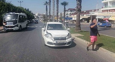 Antalya'da yaya geçidinde 3 araçlı zincirleme kaza