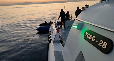 Ayvalık Açıklarında 56 Düzensiz Göçmen Yakalandı   
