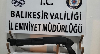 Balıkesir'de Aranan 17 Şahıs Tutuklandı 