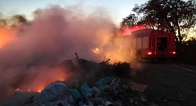Balıkesir'de Çöplük Yangını